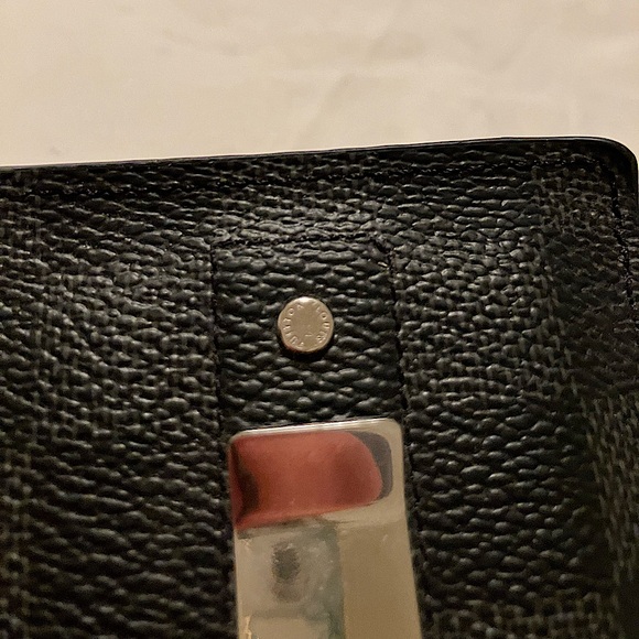 Louis Vuitton Pince Card Holder With Bill Clip - Picture 8 of 11